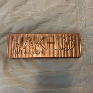 BRAND NEW Urban Decay Naked 3 Pallet!’
